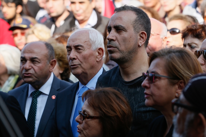 İzmirliler 10. Ata'ya Saygı Yürüyüşü'nde buluştu
