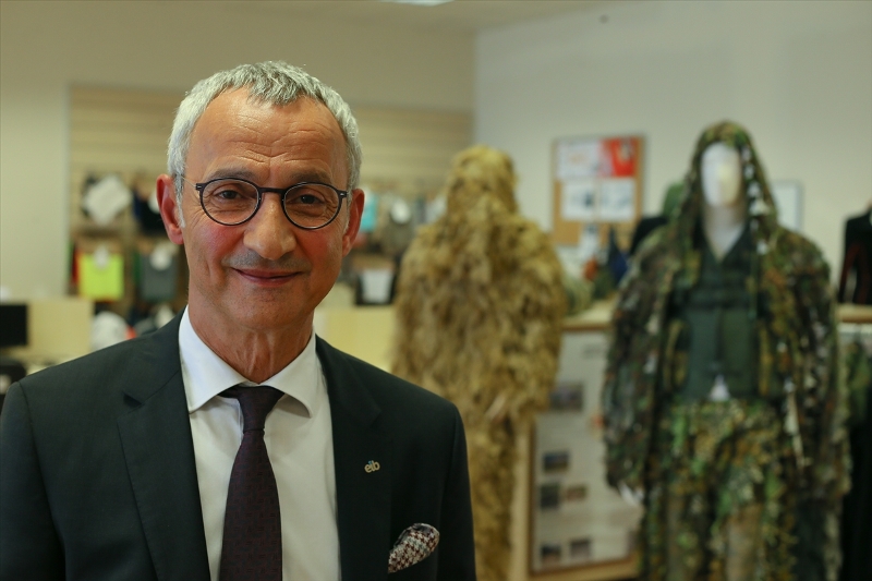 Bu giysi 'görünmez' yapıyor