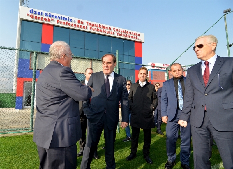 Yıldırım Demirören'den Altınordu'ya ziyaret