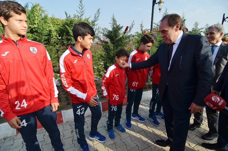 Yıldırım Demirören'den Altınordu'ya ziyaret