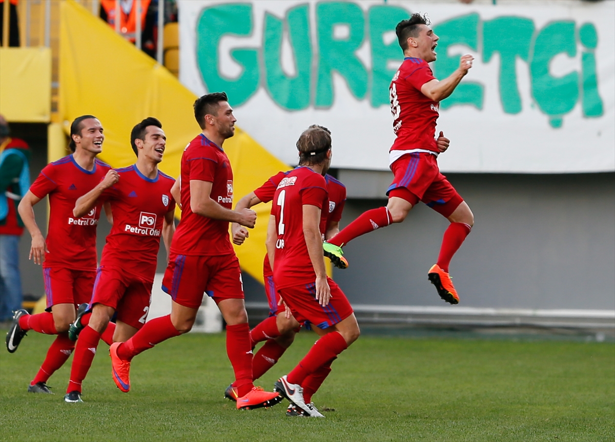 Altınordu: 3 - Akın Çorap Giresunspor: 3