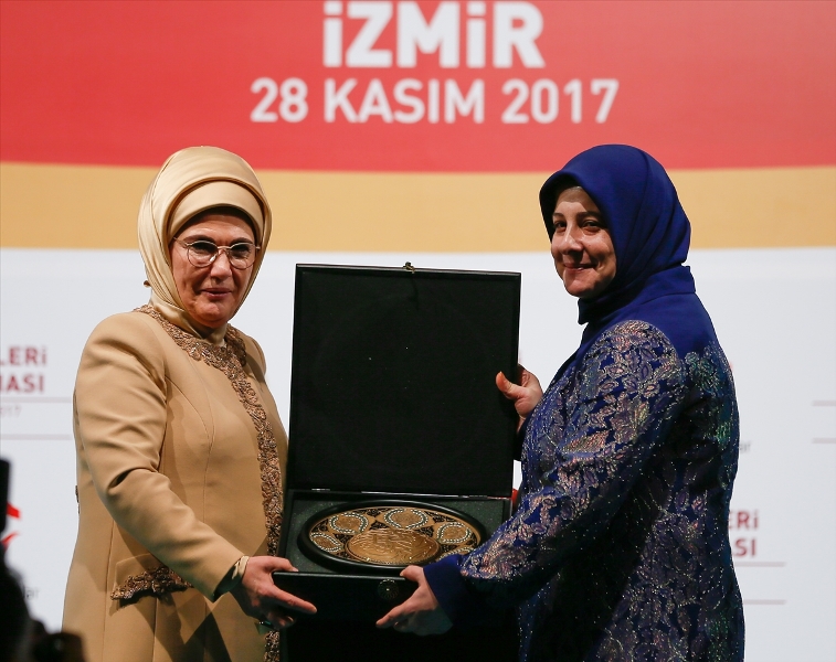 Emine Erdoğan İzmir'de