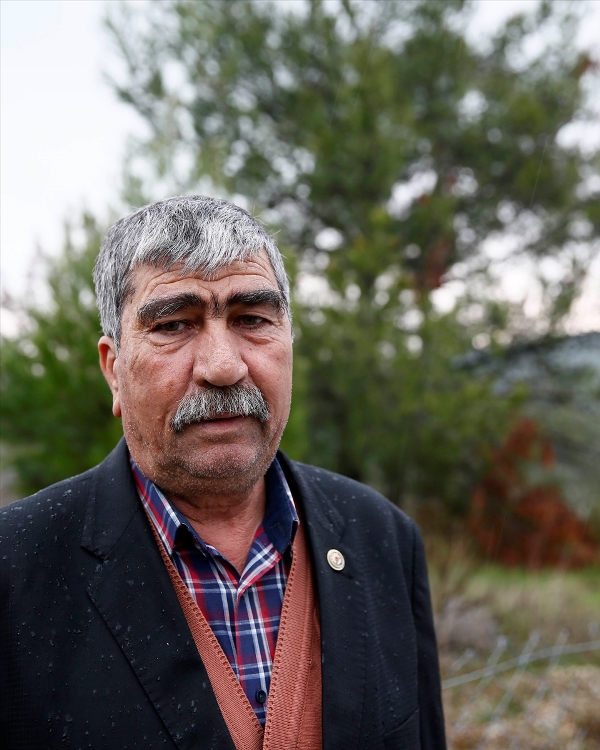 İzmir'de dolu mandalina bahçelerine zarar verdi