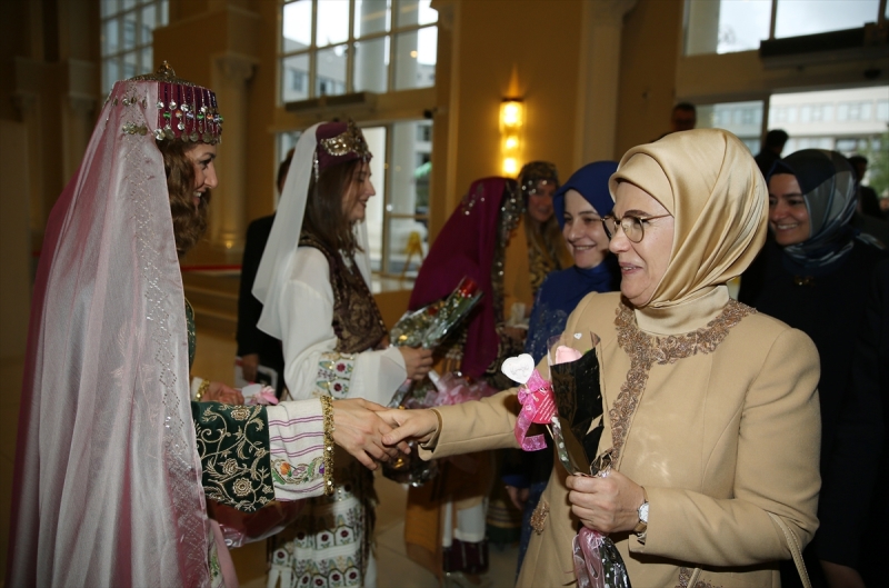 Emine Erdoğan İzmir'de
