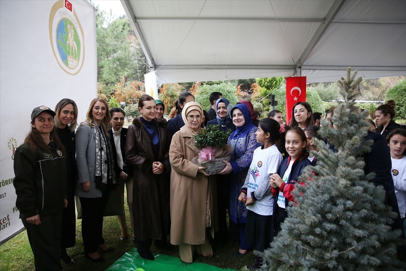 Emine Erdoğan İzmir'de