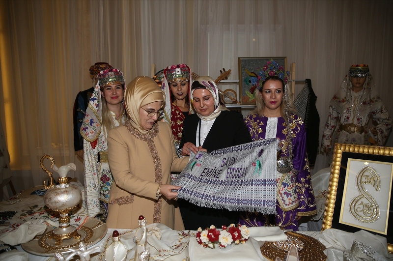 Emine Erdoğan İzmir'de