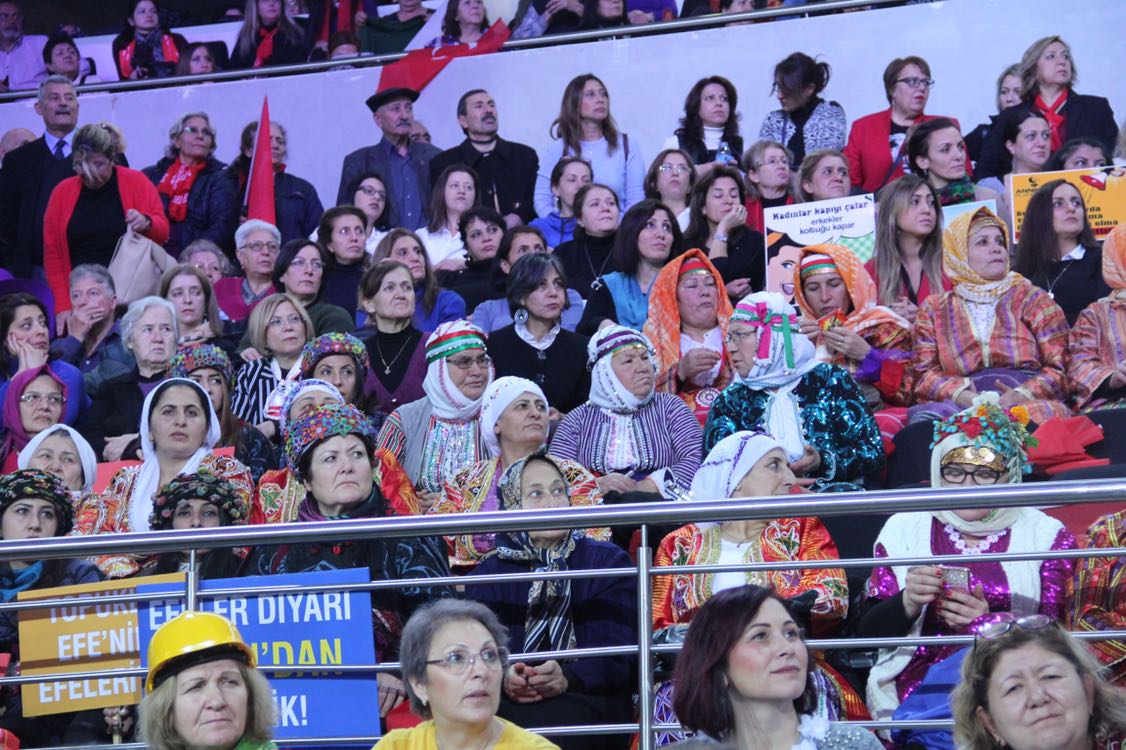 Eşitlik ve Adalet Kadın buluşması başladı