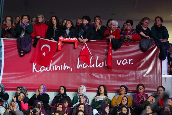 Eşitlik ve Adalet Kadın buluşması başladı