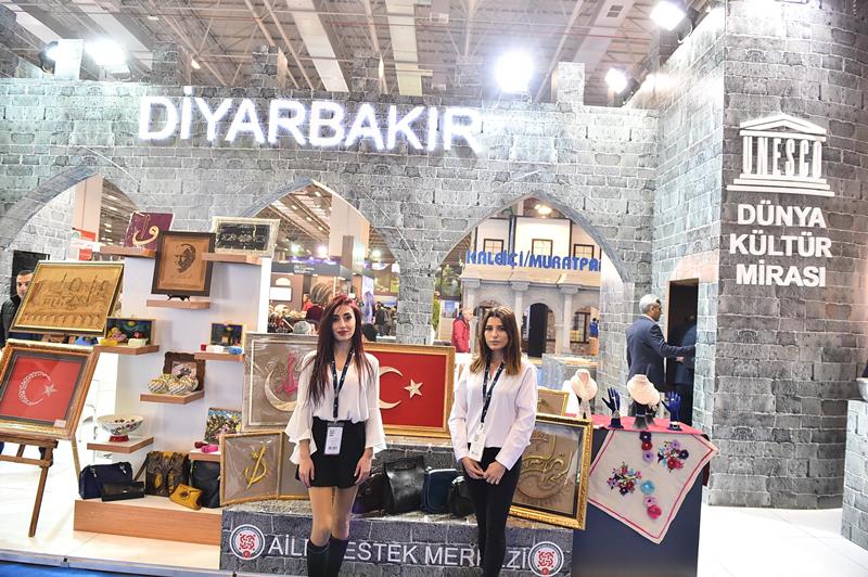 Dünya İzmir'de buluştu