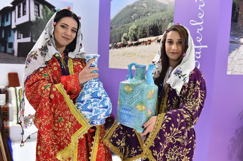 Dünya İzmir'de buluştu