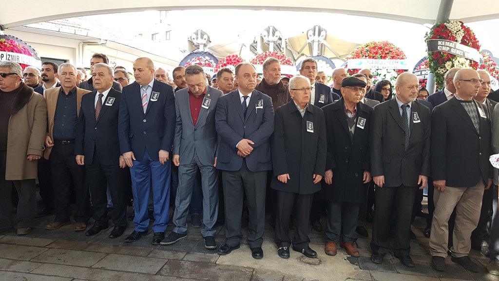 Başkan Pekdaş'ın anne acısı