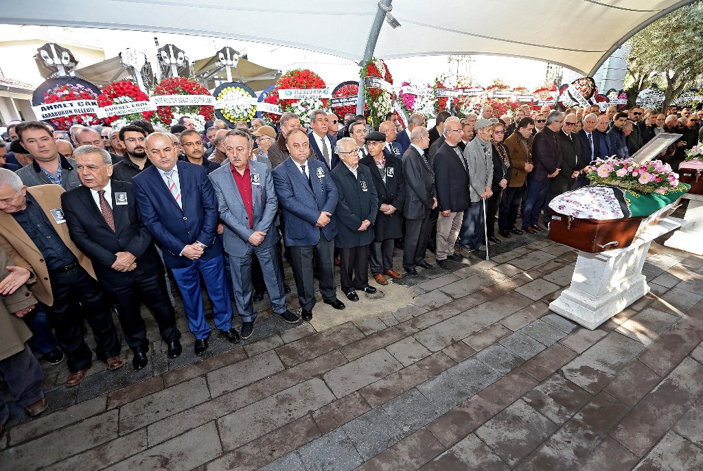 Başkan Pekdaş'ın anne acısı