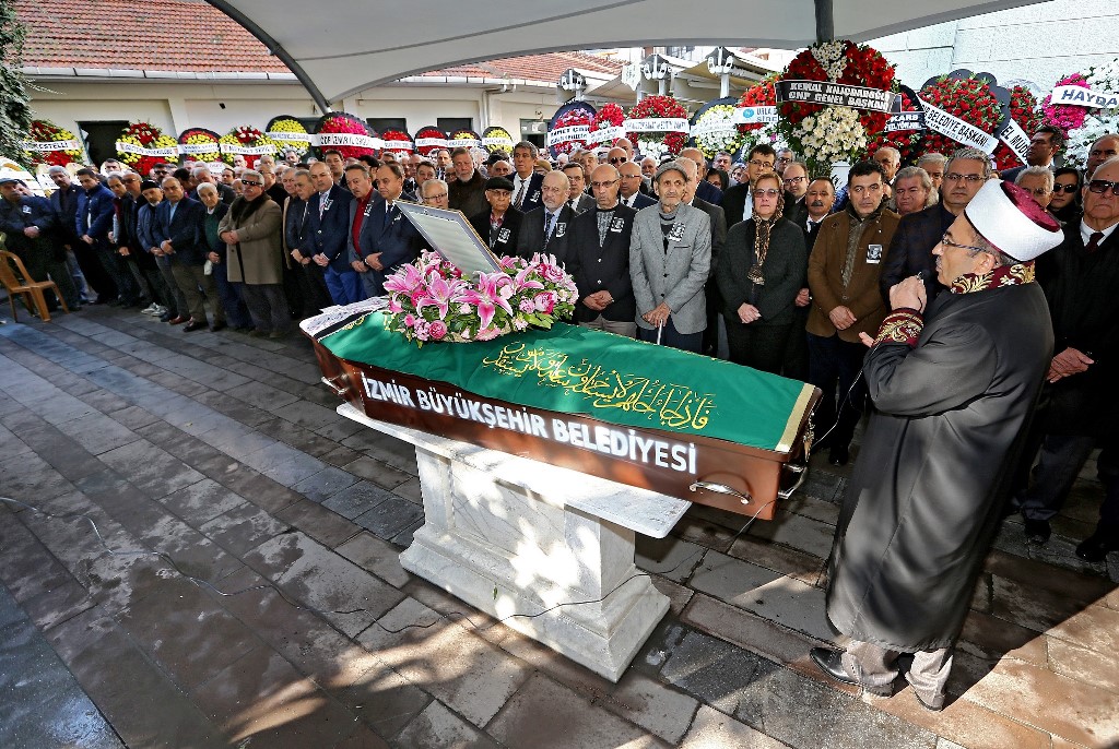 Başkan Pekdaş'ın anne acısı