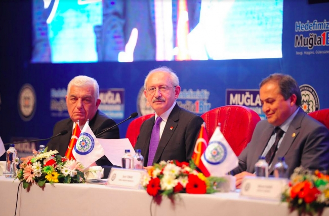 Kılıçdaroğlu, Muğla'da muhtarlarla buluştu