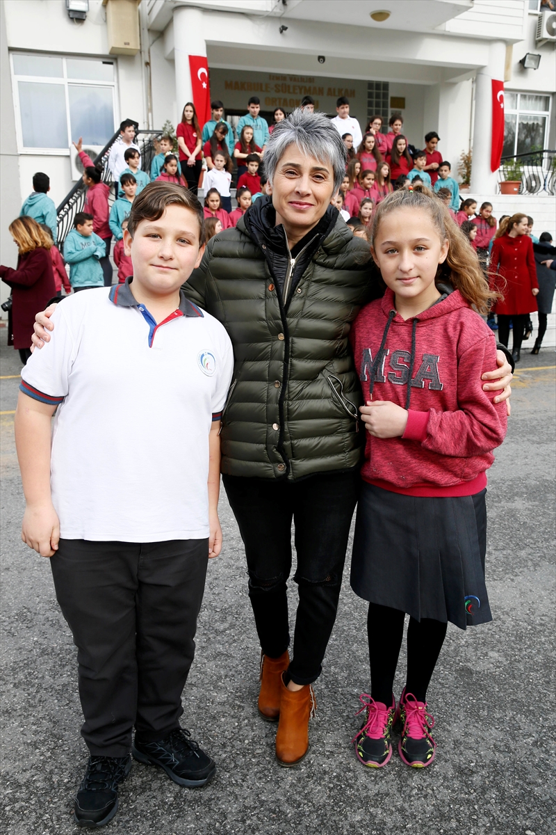 İzmir'de bu okulda 33 ikiz ve 1 üçüz var