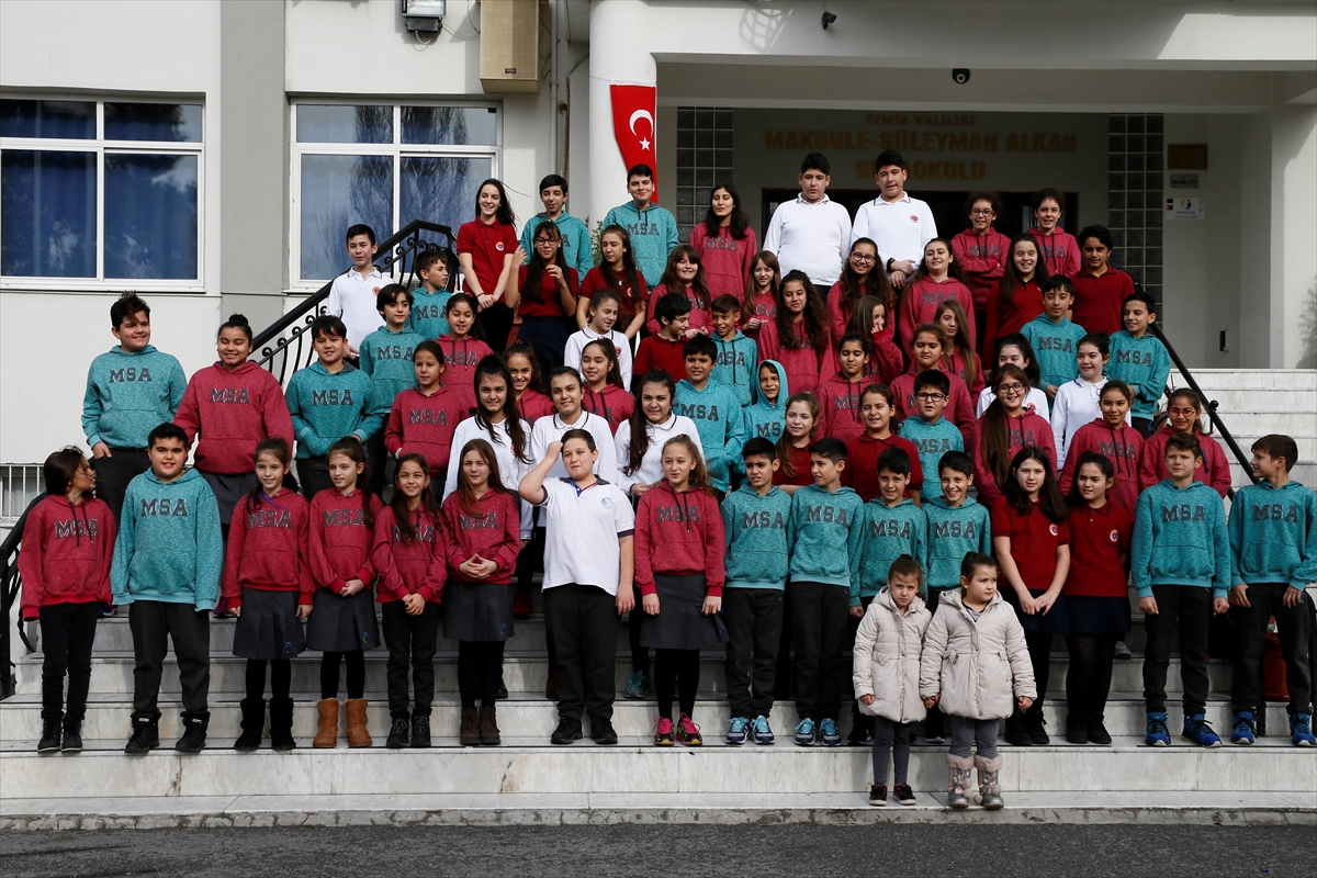 İzmir'de bu okulda 33 ikiz ve 1 üçüz var