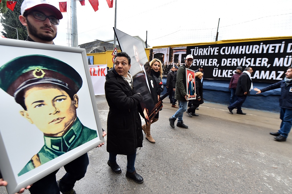 Devrim şehitleri anıldı