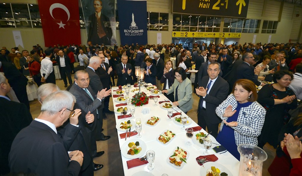 Büyükşehir personeli yılbaşı kutlamasında buluştu