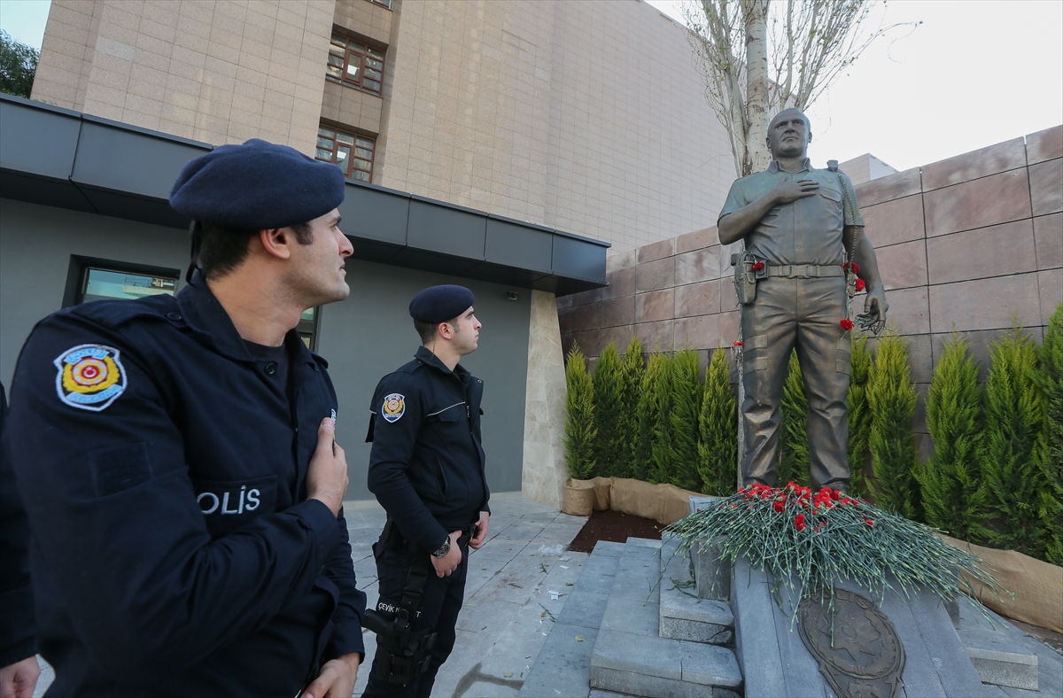 İzmir şehitleri anılıyor