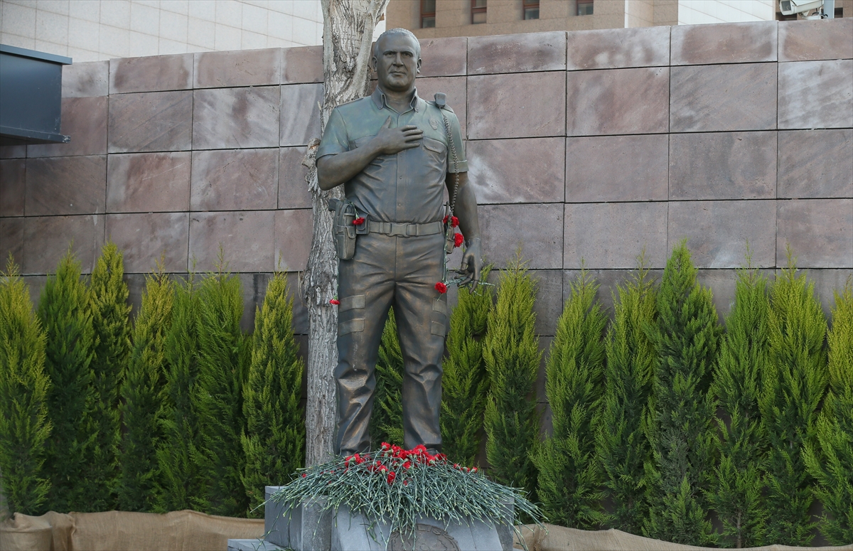 İzmir şehitleri anılıyor
