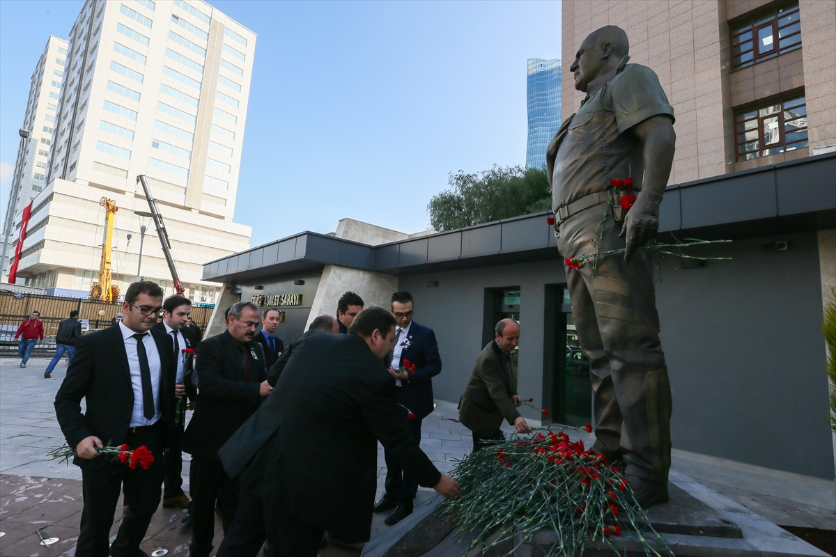 İzmir şehitleri anılıyor