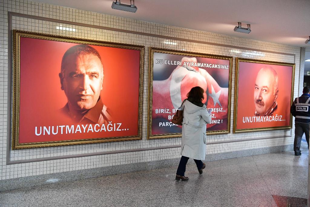 İzmir şehitleri anılıyor