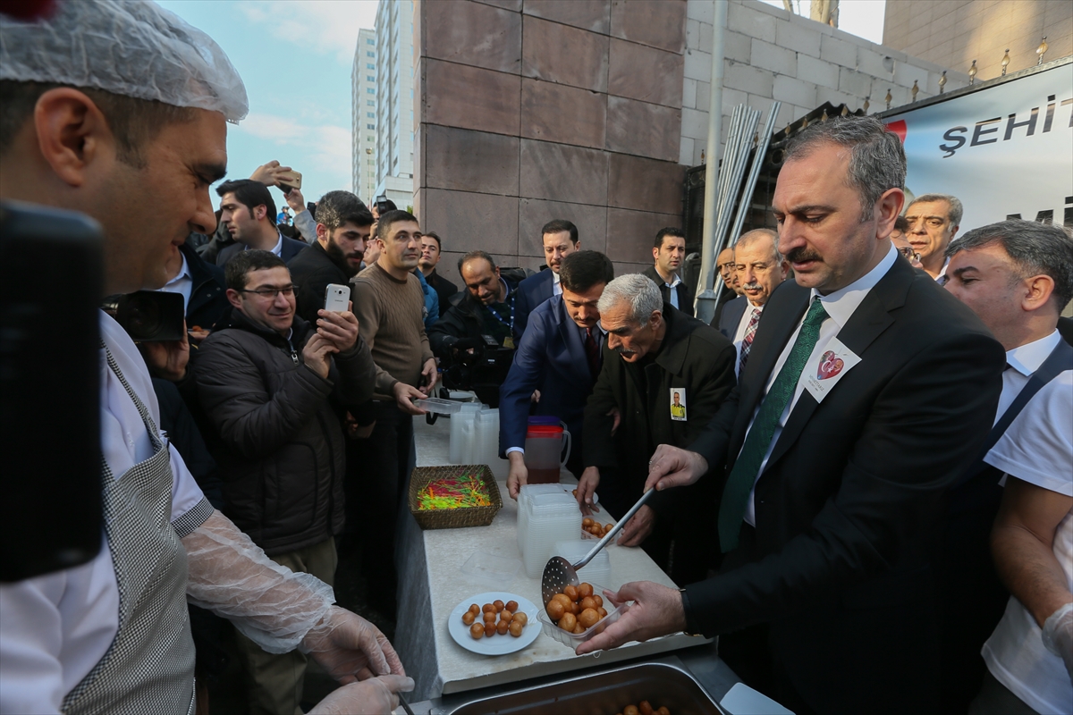 İzmir şehitleri anılıyor