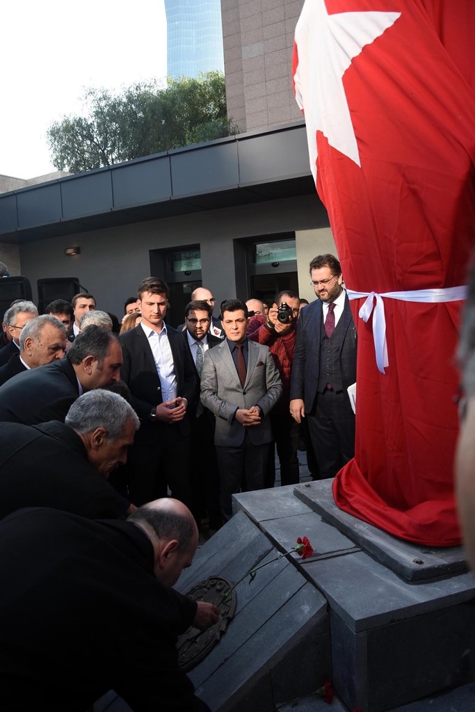 İzmir şehitleri anılıyor