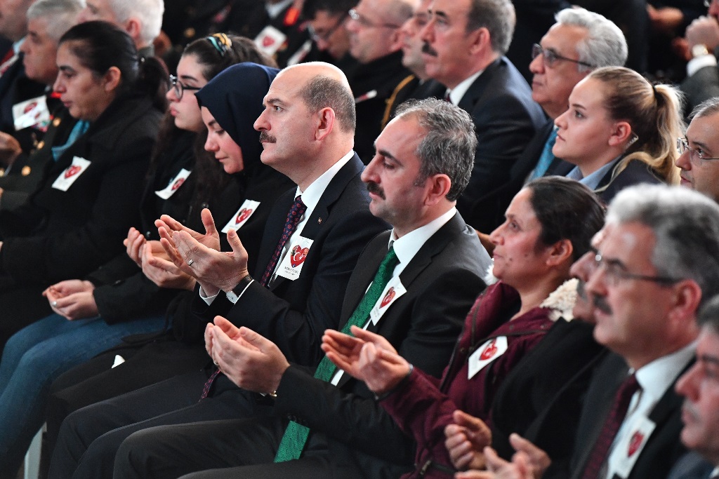 İzmir şehitleri anılıyor