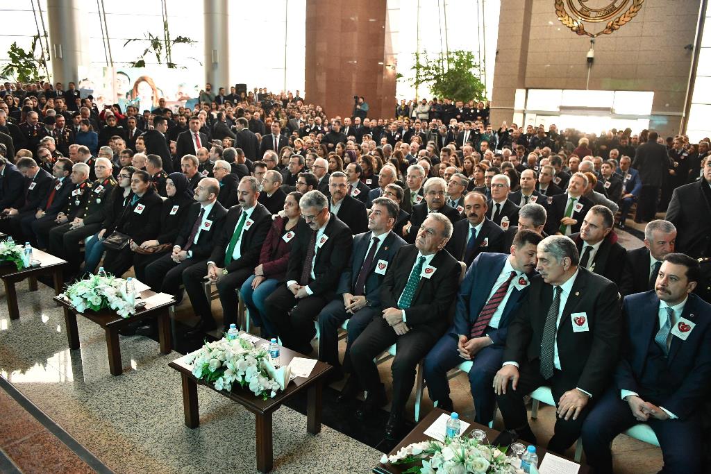 İzmir şehitleri anılıyor