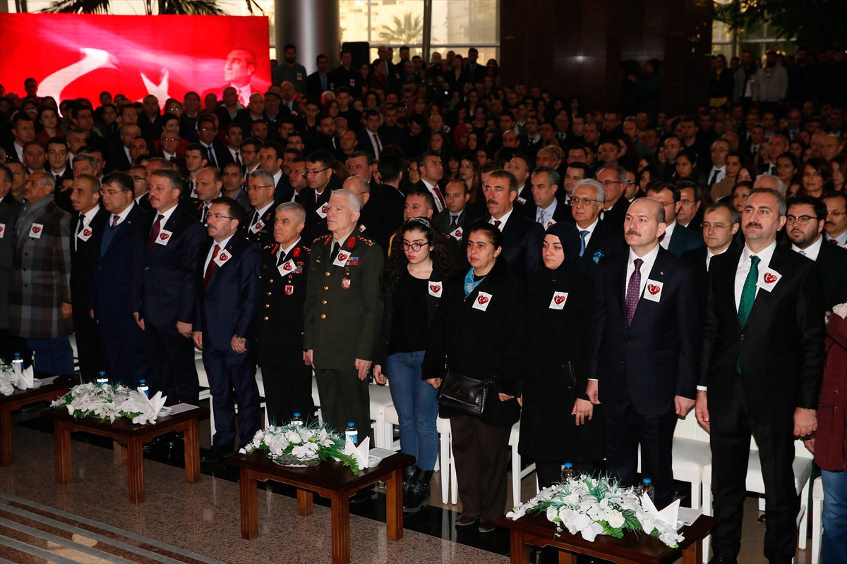 İzmir şehitleri anılıyor