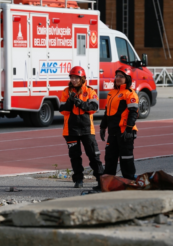 İzmir'in hayat kurtaran kadınları