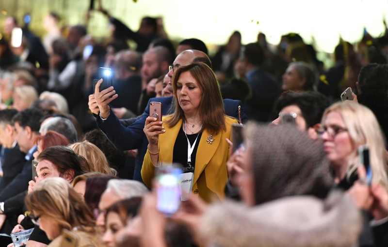 İzmir'den bir melek geçti