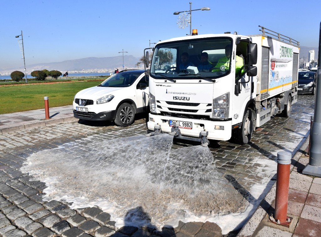 İzmir'de hayat normale döndü