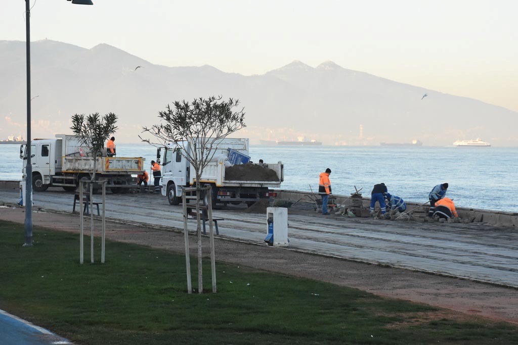 İzmir'de hayat normale döndü