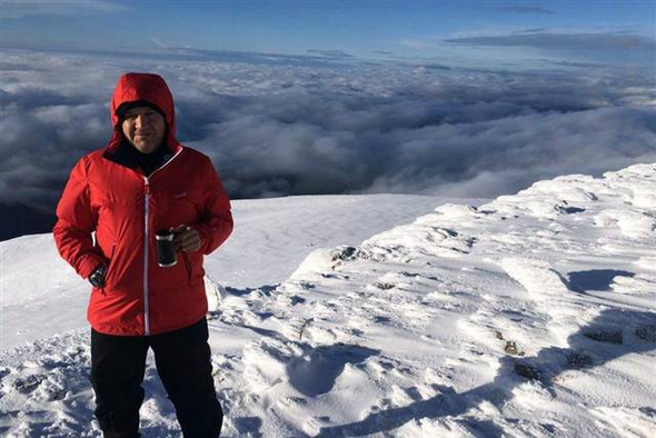 Ödemiş'in zirvesinde mest eden manzara