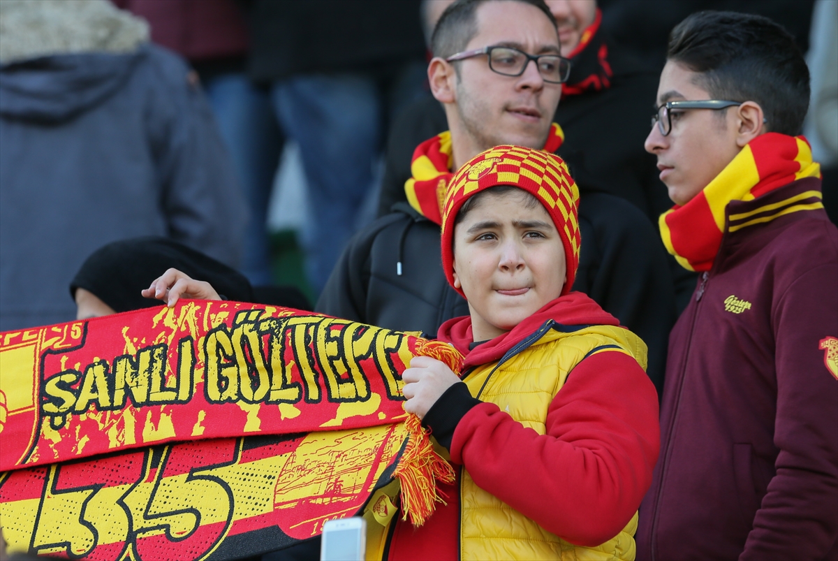 Göztepe Kayserispor'u ağırladı