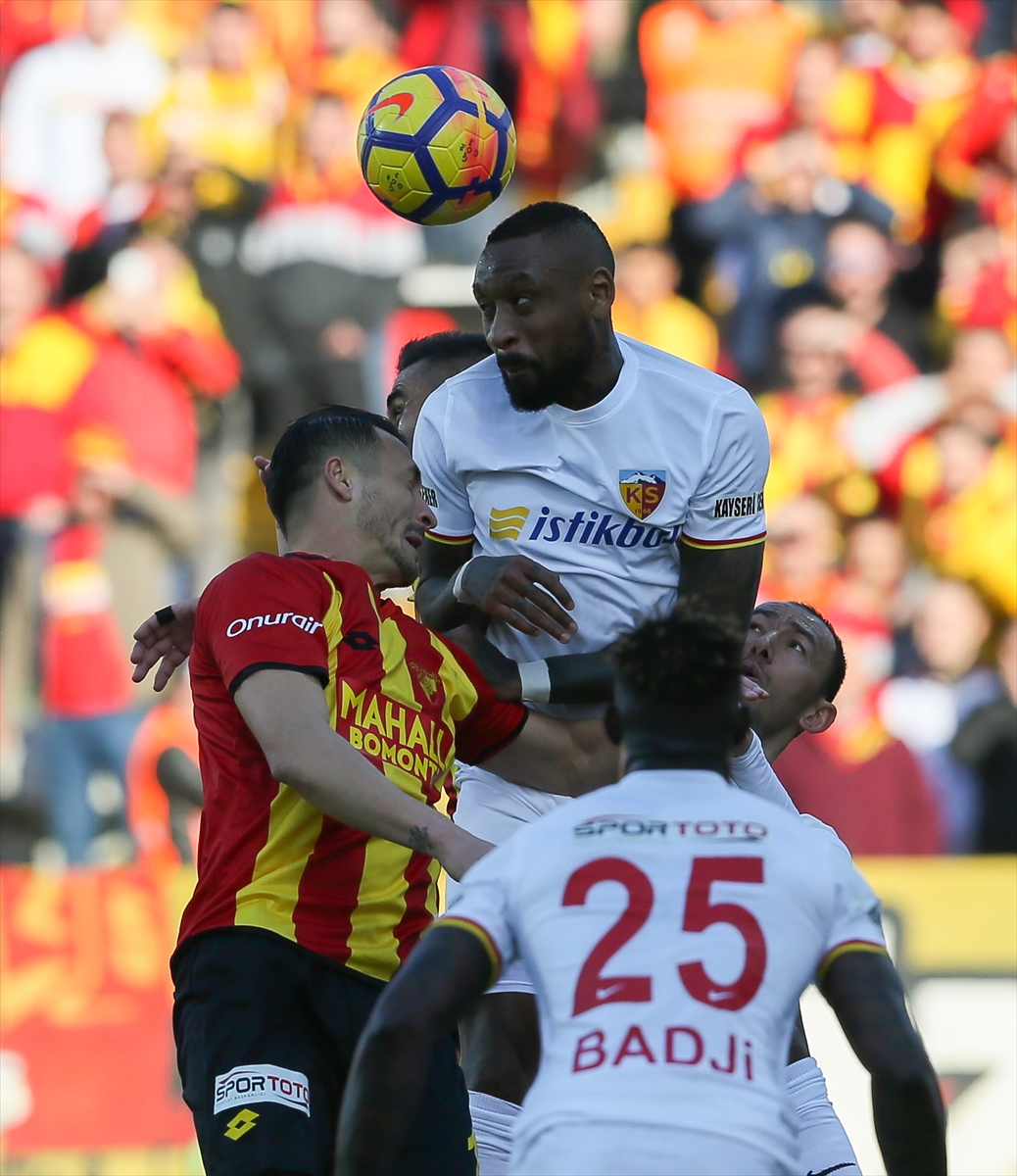 Göztepe Kayserispor'u ağırladı