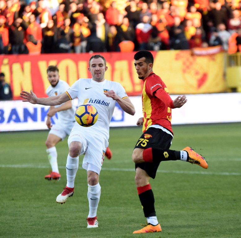Göztepe Kayserispor'u ağırladı