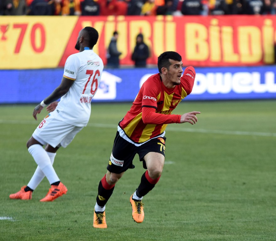 Göztepe Kayserispor'u ağırladı