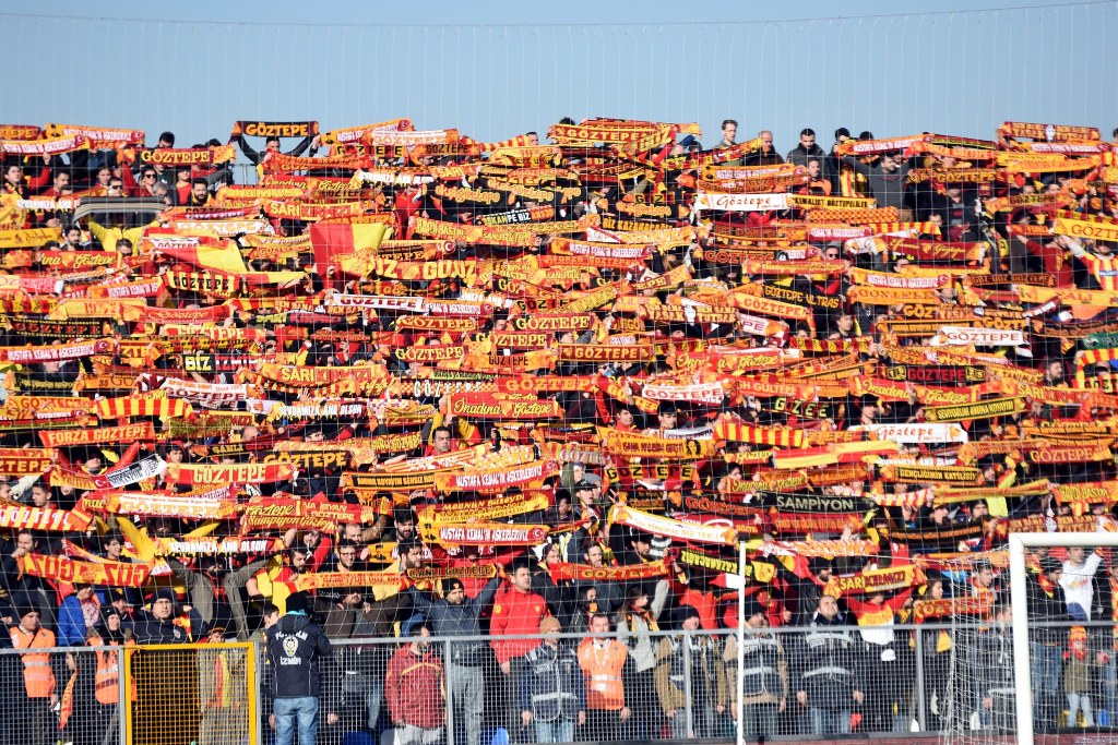 Göztepe Kayserispor'u ağırladı