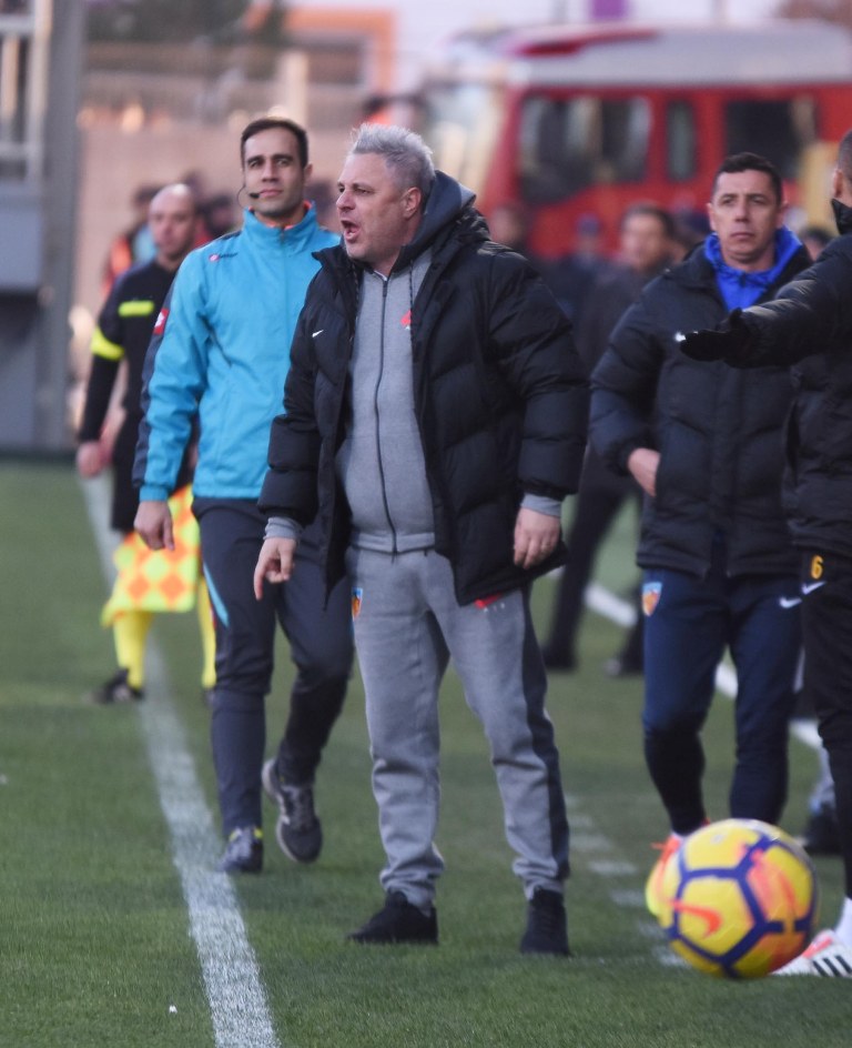 Göztepe Kayserispor'u ağırladı