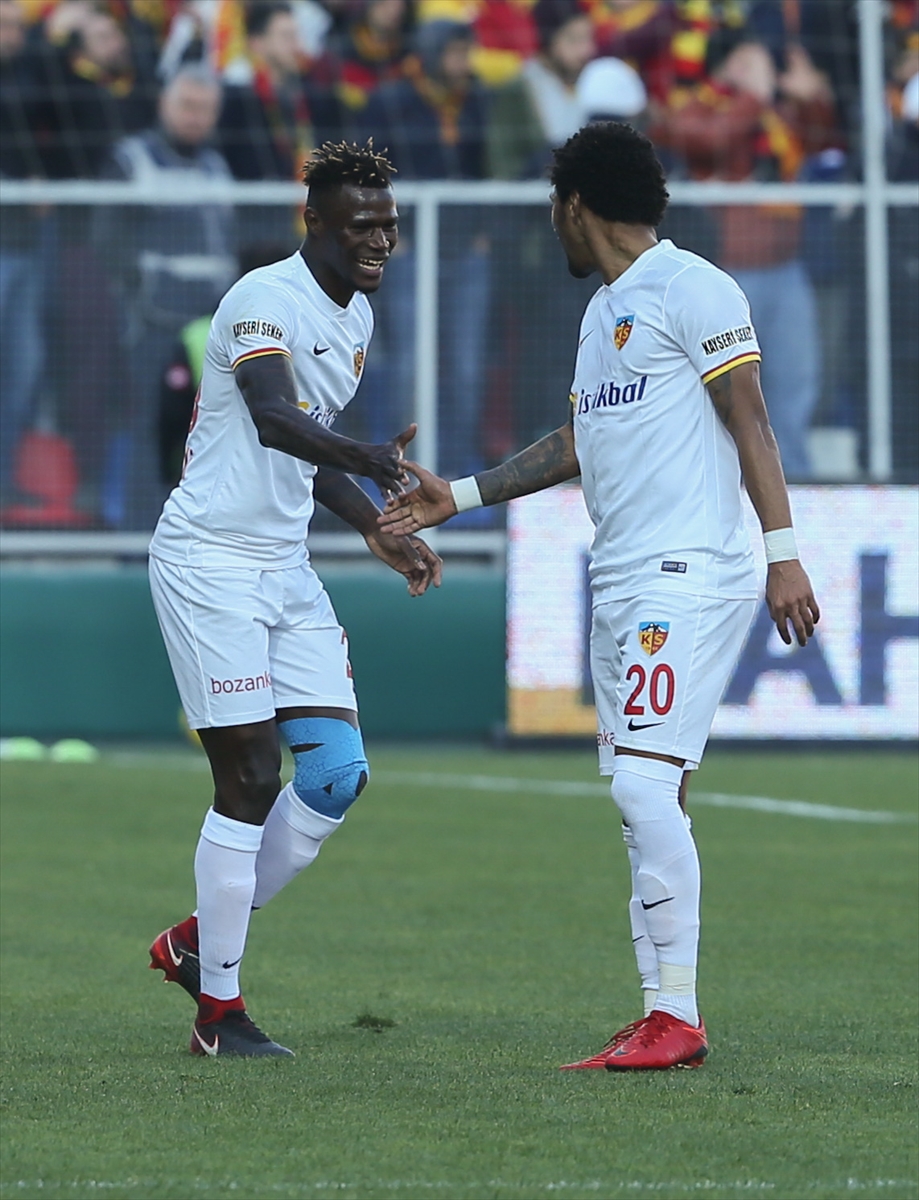 Göztepe Kayserispor'u ağırladı