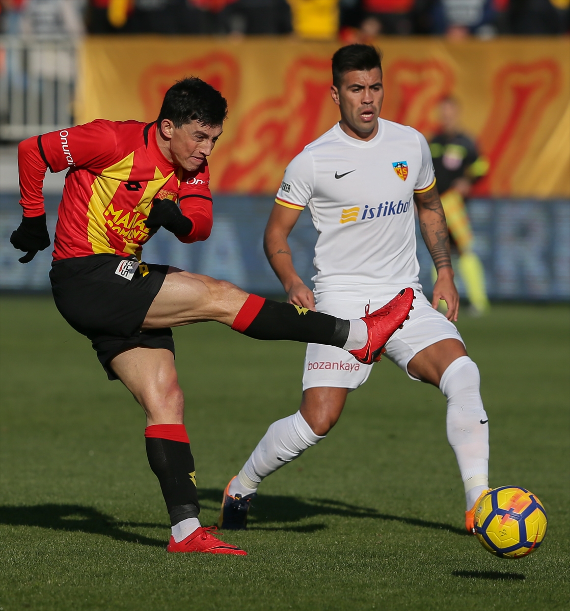 Göztepe Kayserispor'u ağırladı
