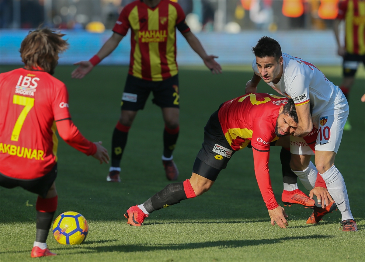 Göztepe Kayserispor'u ağırladı