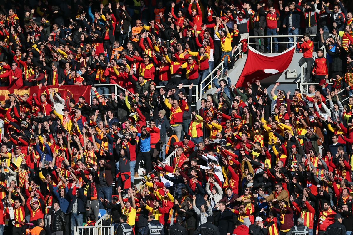 Göztepe Kayserispor'u ağırladı