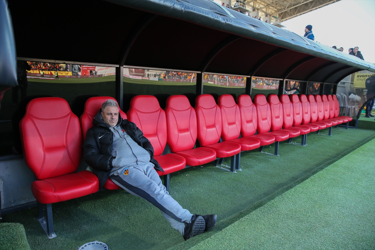 Göztepe Kayserispor'u ağırladı