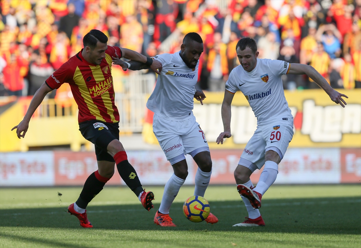 Göztepe Kayserispor'u ağırladı