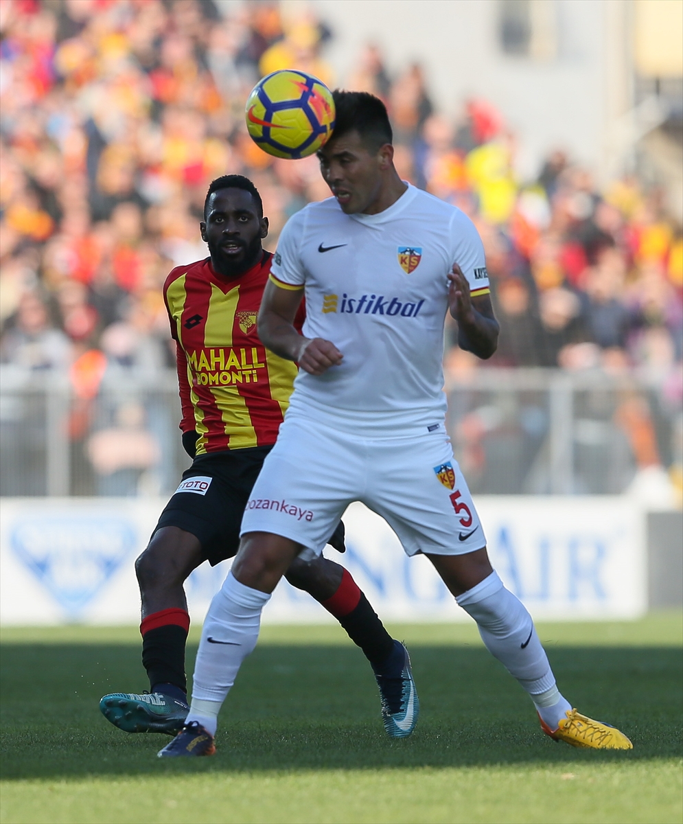 Göztepe Kayserispor'u ağırladı