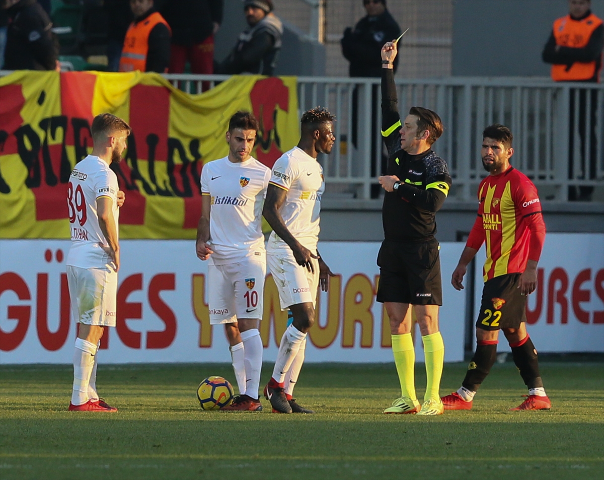 Göztepe Kayserispor'u ağırladı